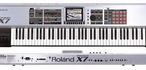 Roland Fantom X7