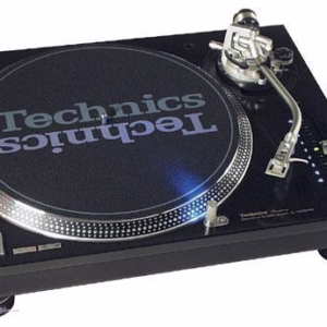 Technics 1210 M5D